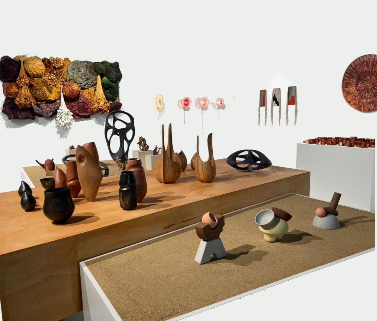 <strong>Artesana de la comuna de San Pedro de Atacama integra delegación chilena que participó de 5ª edición de la Bienal Internacional de Artes y Oficios Révélations en París</strong><strong></strong>