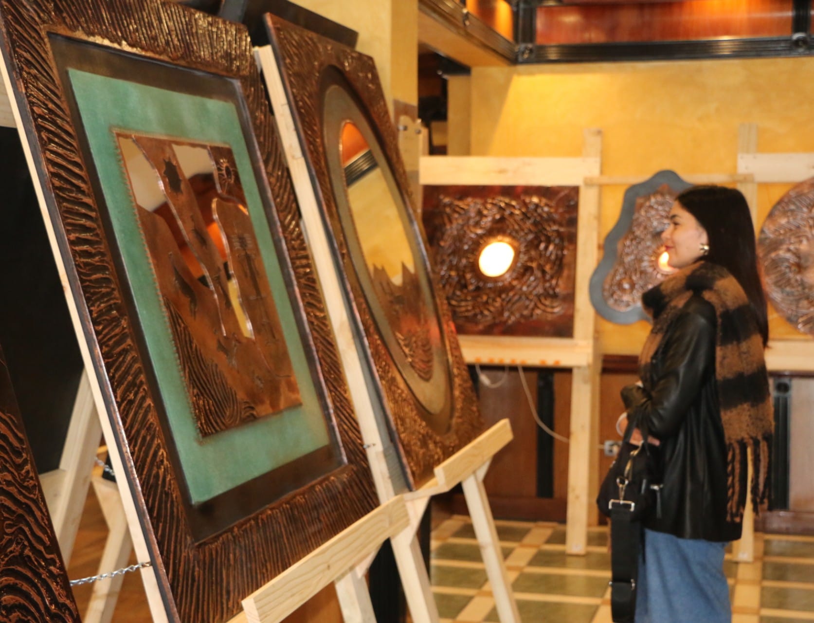 Invitan a visitar la exposición “El Último Eslabón del Cobre Chileno” del Artista Visual Enzo Páez Veas